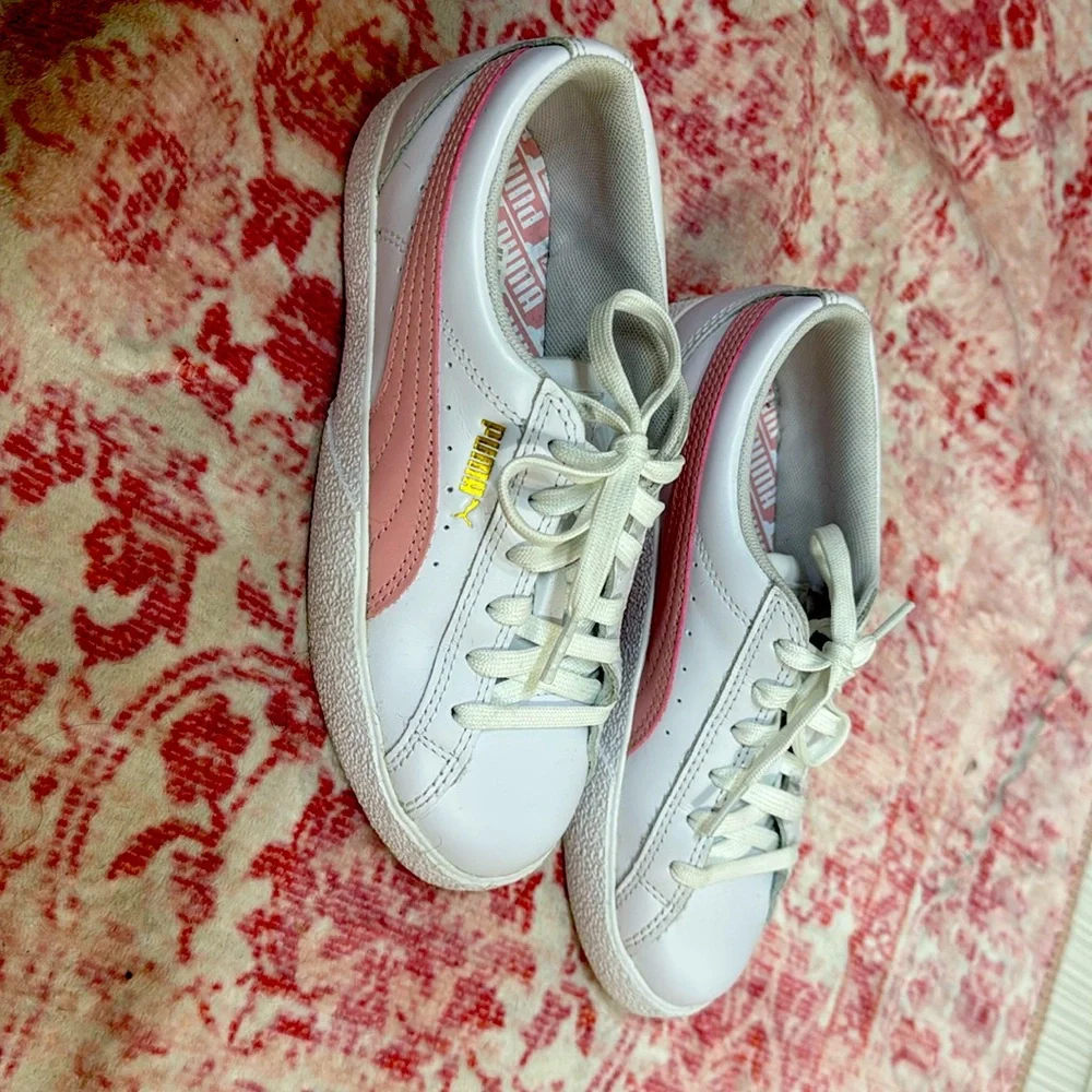 PUMA Women’s Sneakers – Pink & White –